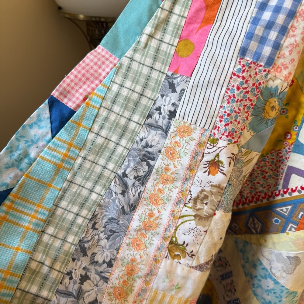 Patchwork Quilt Top Multicolor Design - Picture 7 of 9